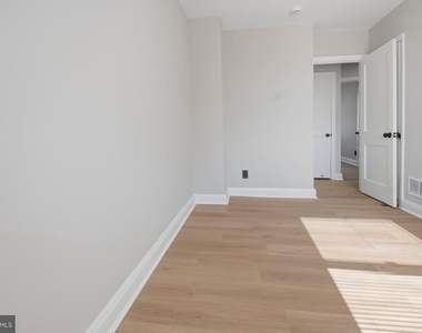 3525 Kentucky Avenue - Photo Thumbnail 15