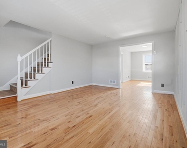 3525 Kentucky Avenue - Photo Thumbnail 3