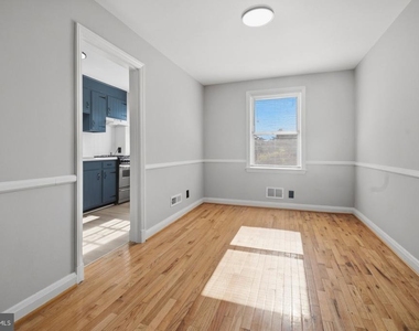 3525 Kentucky Avenue - Photo Thumbnail 5