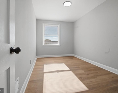 3525 Kentucky Avenue - Photo Thumbnail 14