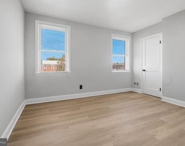 3525 Kentucky Avenue - Photo Thumbnail 17