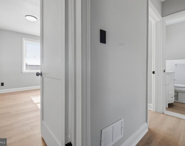 3525 Kentucky Avenue - Photo Thumbnail 10