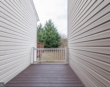 1432 Pangbourne Way - Photo Thumbnail 33