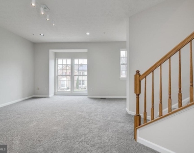 1432 Pangbourne Way - Photo Thumbnail 6