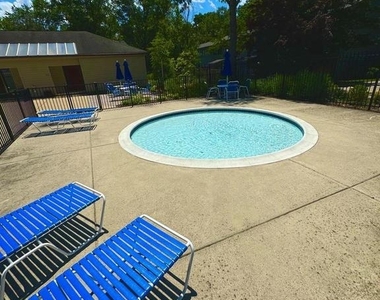 1052 Cedar Ridge Court - Photo Thumbnail 36