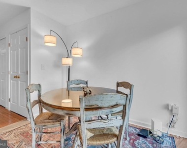 1052 Cedar Ridge Court - Photo Thumbnail 13