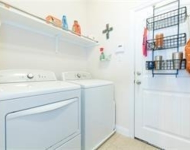 700 Mandarin Flyway - Photo Thumbnail 9