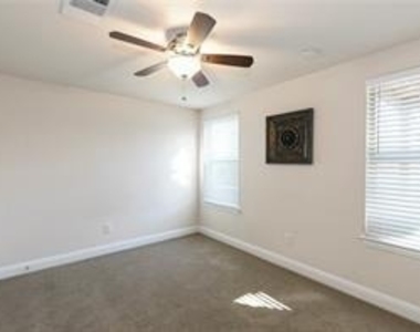 700 Mandarin Flyway - Photo Thumbnail 24