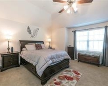 700 Mandarin Flyway - Photo Thumbnail 18