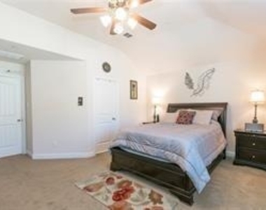 700 Mandarin Flyway - Photo Thumbnail 12