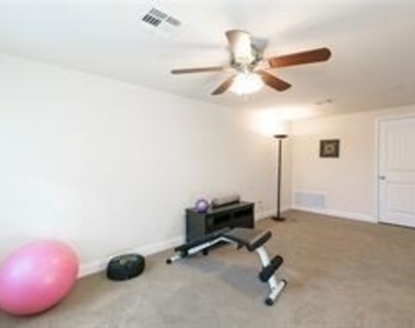 700 Mandarin Flyway - Photo Thumbnail 22