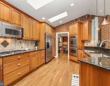 3233 Stephenson Place Nw - Photo Thumbnail 13