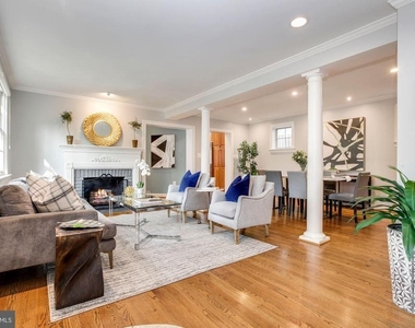 3233 Stephenson Place Nw - Photo Thumbnail 1