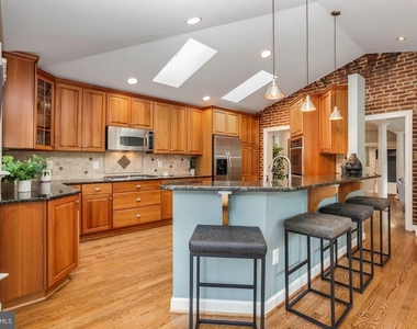 3233 Stephenson Place Nw - Photo Thumbnail 11