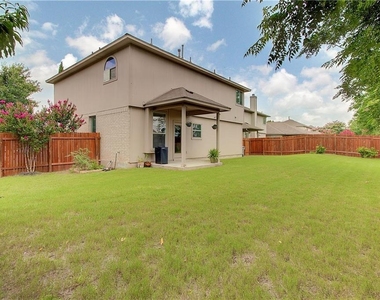 12221 Buzz Schneider Ln - Photo Thumbnail 27