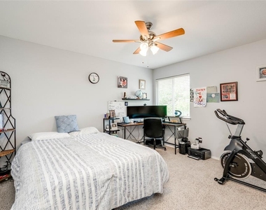 12221 Buzz Schneider Ln - Photo Thumbnail 22