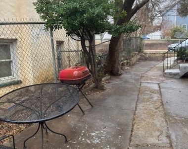 4253 Brooks Street Ne - Photo Thumbnail 22