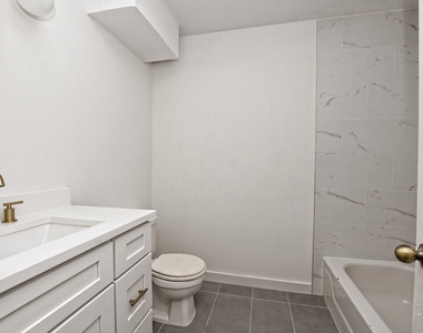 17607 Klamath Falls Dr - Photo Thumbnail 17