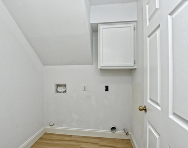 17607 Klamath Falls Dr - Photo Thumbnail 8