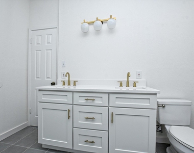 17607 Klamath Falls Dr - Photo Thumbnail 18