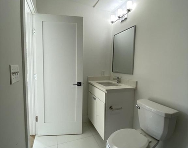 5301 Connecticut Avenue Nw - Photo Thumbnail 11