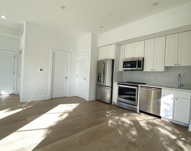 5301 Connecticut Avenue Nw - Photo Thumbnail 3
