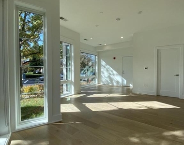 5301 Connecticut Avenue Nw - Photo Thumbnail 5