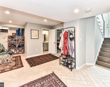 2013 Franklin Street Ne - Photo Thumbnail 11