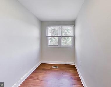 4230 Edson Place Ne - Photo Thumbnail 18