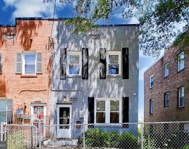 4230 Edson Place Ne - Photo Thumbnail 29