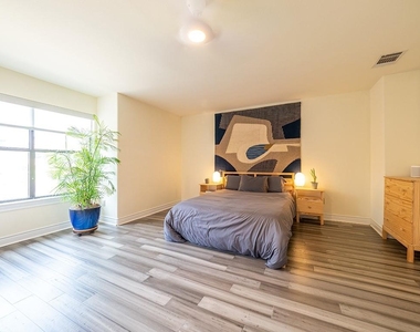 3609 Clawson Rd - Photo Thumbnail 11