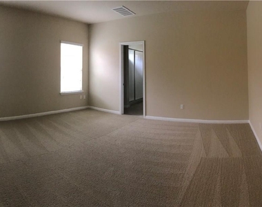 1532 Maier Dr - Photo Thumbnail 13