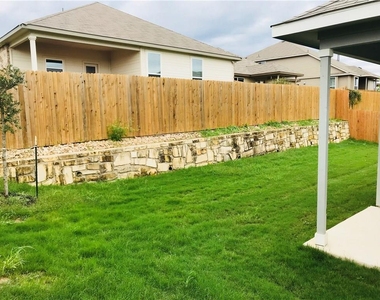 1532 Maier Dr - Photo Thumbnail 17