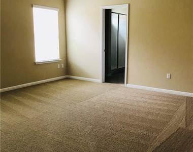 1532 Maier Dr - Photo Thumbnail 12