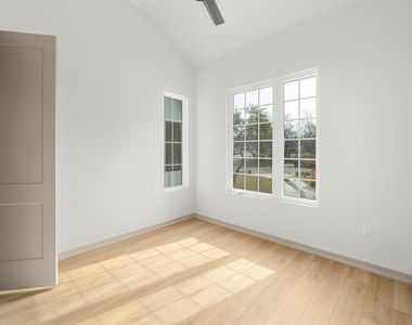 1736 Bunche Rd - Photo Thumbnail 29