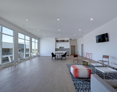 4361 S Congress Ave - Photo Thumbnail 31