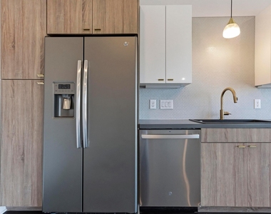 4361 S Congress Ave - Photo Thumbnail 10