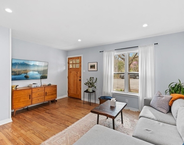 3503 Vineland Dr - Photo Thumbnail 7
