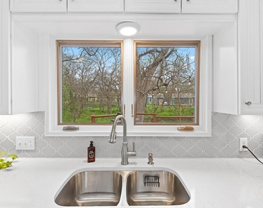 3503 Vineland Dr - Photo Thumbnail 11