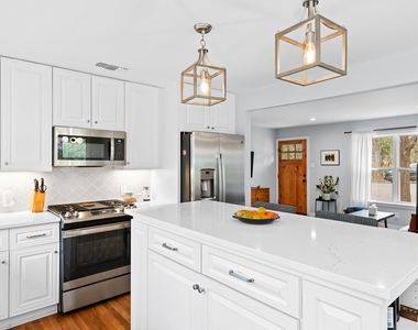 3503 Vineland Dr - Photo Thumbnail 14