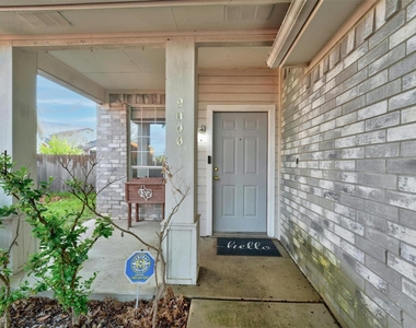 9000 Wellesley Dr - Photo Thumbnail 19