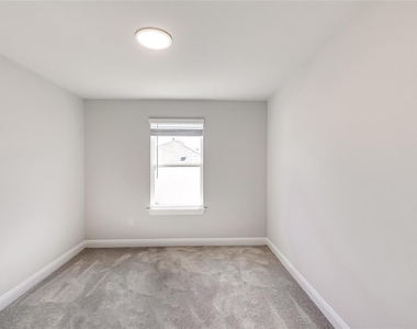 1005 Legend Milton Ln - Photo Thumbnail 26