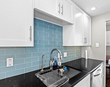 1801 Lavaca St - Photo Thumbnail 34