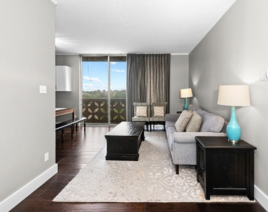 1801 Lavaca St - Photo Thumbnail 7