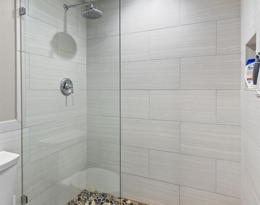 1801 Lavaca St - Photo Thumbnail 31