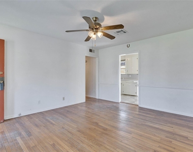11606 Tedford St - Photo Thumbnail 6