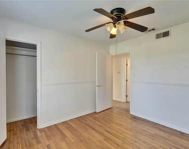 11606 Tedford St - Photo Thumbnail 14