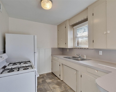 11606 Tedford St - Photo Thumbnail 8