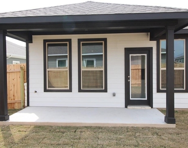 1320 Ambler Dr - Photo Thumbnail 20