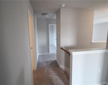 1320 Ambler Dr - Photo Thumbnail 18